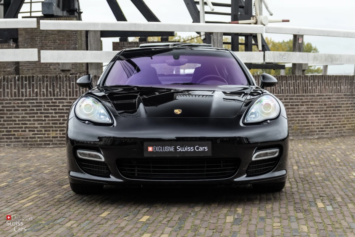 Exclusive Swiss Cars ORshoots - Exclusive Swiss Cars - Porsche Panamera Turbo - Met WM (3)
