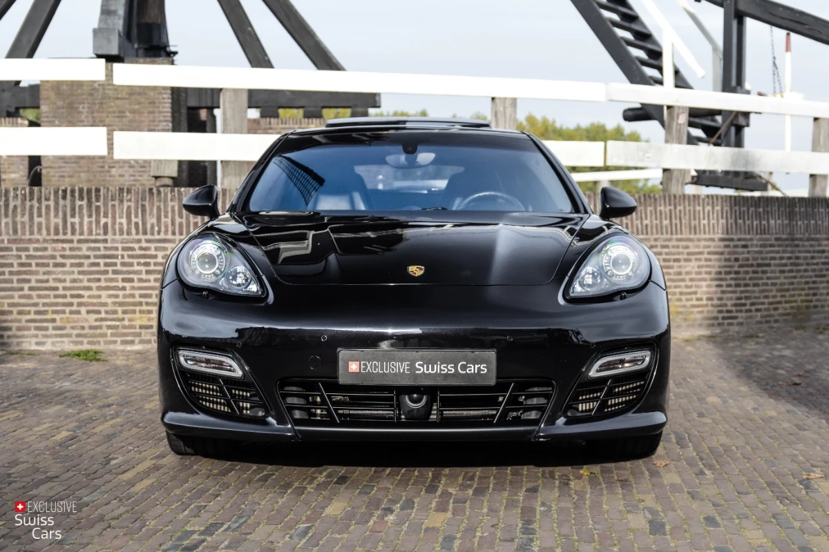 Exclusive Swiss Cars ORshoots - Exclusive Swiss Cars - Porsche Panamera Turbo - Met WM (3)