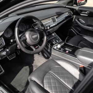 ORshoots - Exclusive Swiss Cars - Audi S8 - Met WM (27)