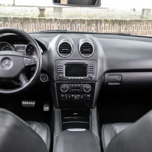 ORshoots - Exclusive Swiss Cars - Mercedes ML63 AMG - Met WM (27)