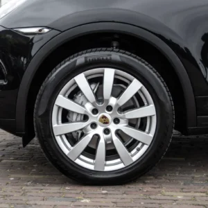 ORshoots - Exclusive Swiss Cars - Porsche Cayenne Hybrid - Met WM (7)