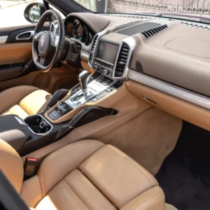 ORshoots - Exclusive Swiss Cars - Porsche Cayenne Turbo - Met WM (37)