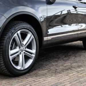 ORshoots - Exclusive Swiss Cars - Volkswagen Touareg - Met WM (7)