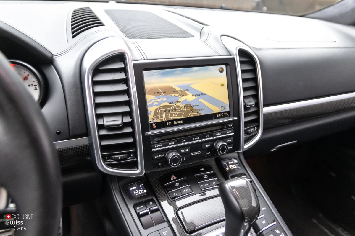 Exclusive Swiss Cars ORshoots - Exclusive Swiss Cars - Porsche Cayenne Turbo - Met WM (18)