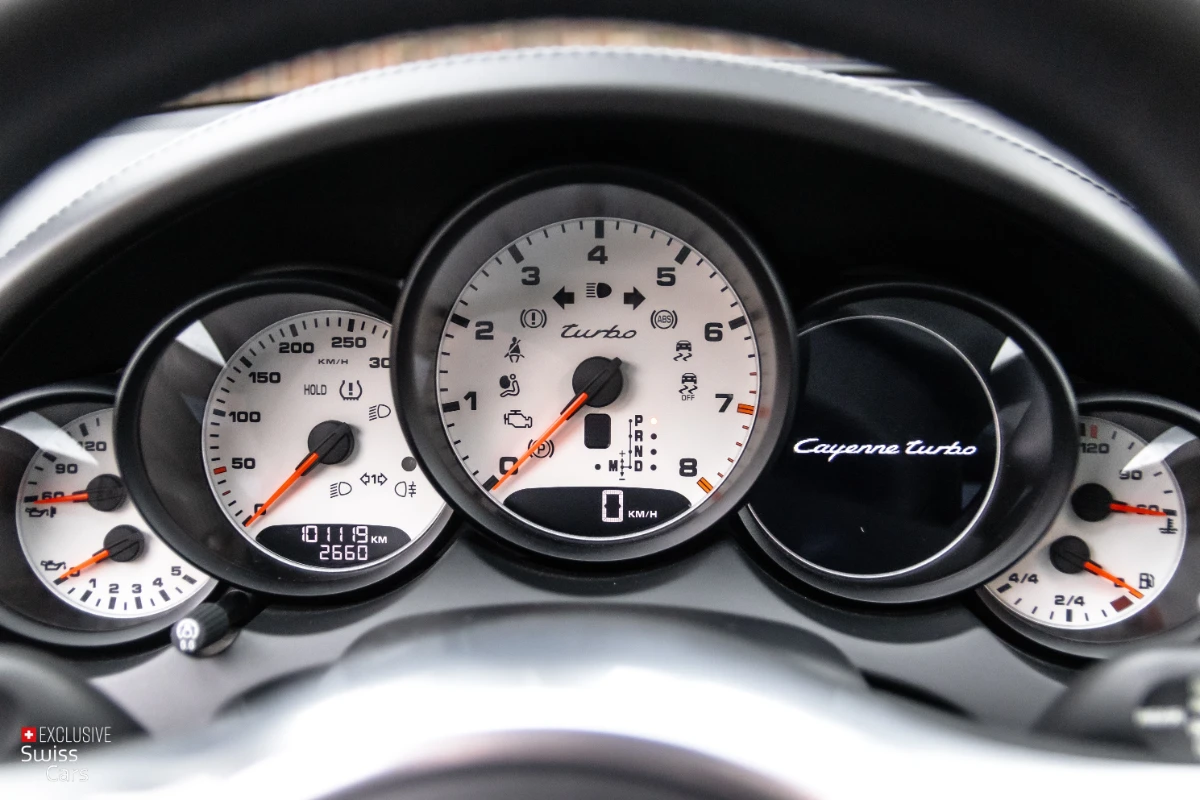 Exclusive Swiss Cars ORshoots - Exclusive Swiss Cars - Porsche Cayenne Turbo - Met WM (23)