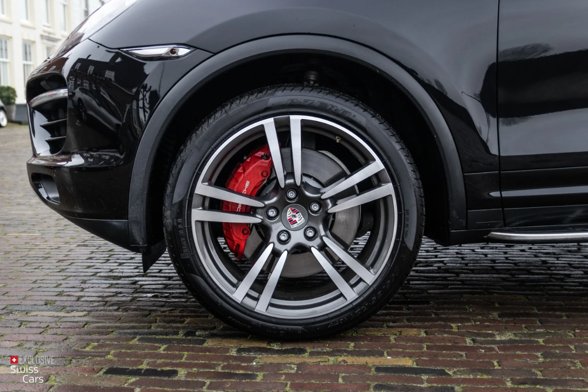 Exclusive Swiss Cars ORshoots - Exclusive Swiss Cars - Porsche Cayenne Turbo - Met WM (7)