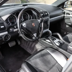 ORshoots - Exclusive Swiss Cars - Porsche Cayenne GTS - Met WM (17)