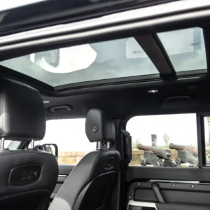 ORshoots - Exclusive Swiss Cars - Land Rover Defender - Met WM (26)