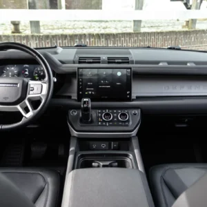 ORshoots - Exclusive Swiss Cars - Land Rover Defender - Met WM (28)