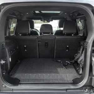 ORshoots - Exclusive Swiss Cars - Land Rover Defender - Met WM (36)