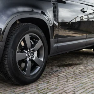 ORshoots - Exclusive Swiss Cars - Land Rover Defender - Met WM (7)