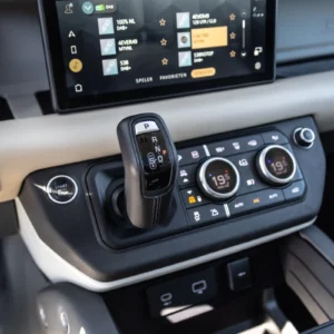 ORshoots - Exclusive Swiss Cars - Land Rover Defender - Met WM (18)