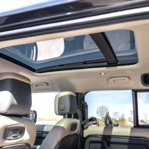 ORshoots - Exclusive Swiss Cars - Land Rover Defender - Met WM (27)