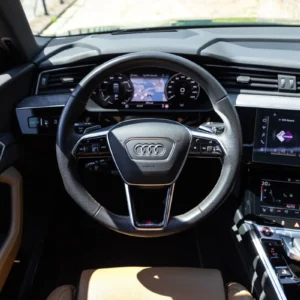 ORshoots - Exclusive Swiss Cars - Audi E-Tron - Met WM (36)