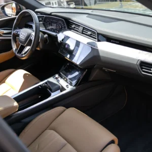 ORshoots - Exclusive Swiss Cars - Audi E-Tron - Met WM (37)