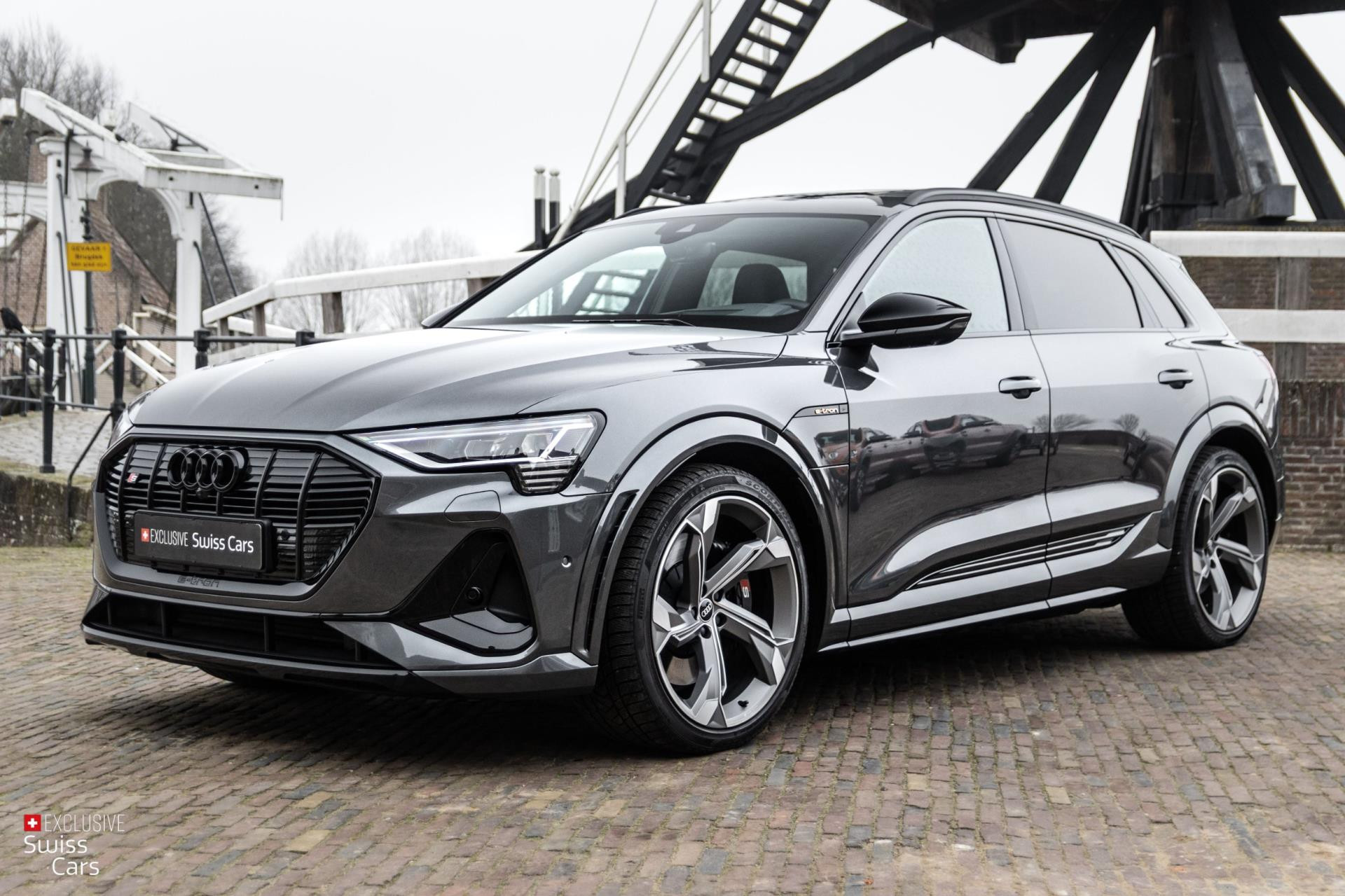 AUDI e-tron S Quattro € 42.971,- Ex Btw