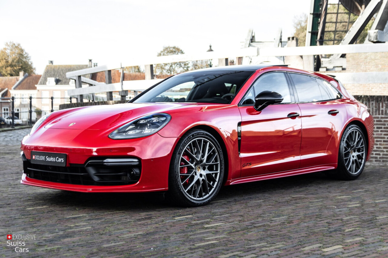 PORSCHE Panamera Sport Turismo 4.0 GTS Sport Chrono Porsche Approved Burmester Pano. Btw auto